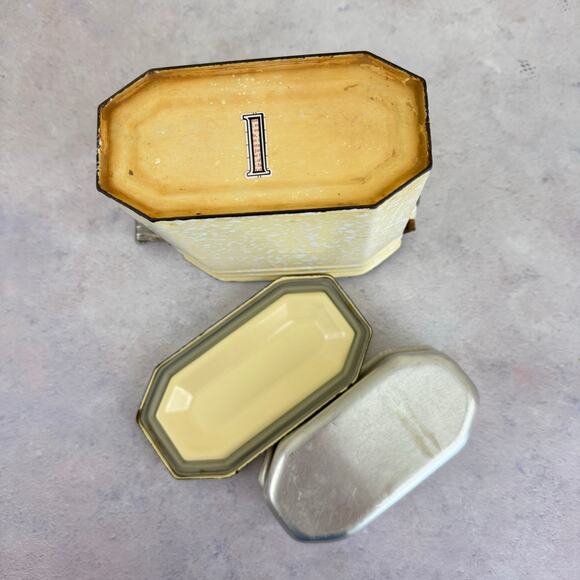 Vintage French Enamel Lunch Box Pail Kitchen Decor Graniteware Enamelware Yellow - Picture 7 of 13